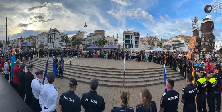 Desfilada de les seleccions policials a l'edició del 2025